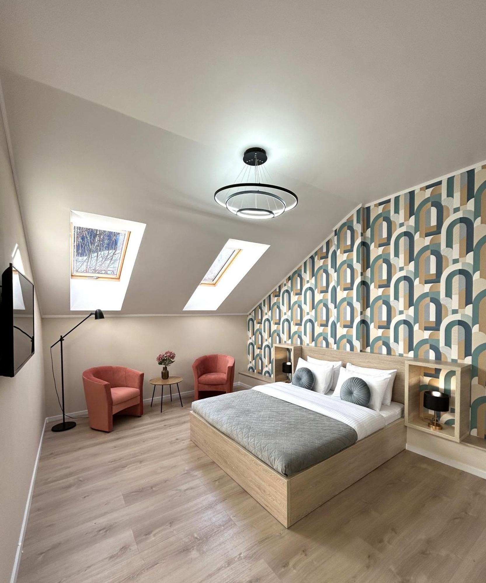Modern Apartment In The City Center Lviv Buitenkant foto